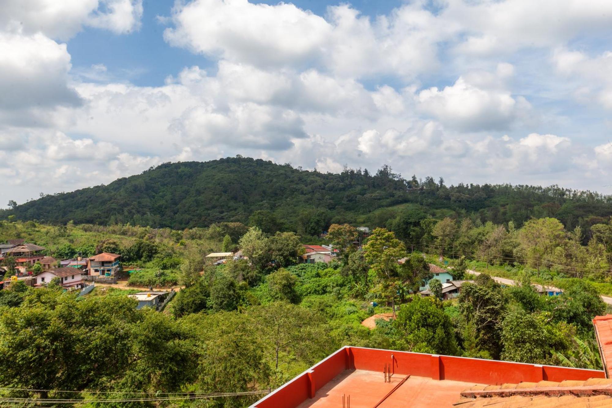 Treebo Vrindavan, 3 Km From Madikeri Fort Esterno foto